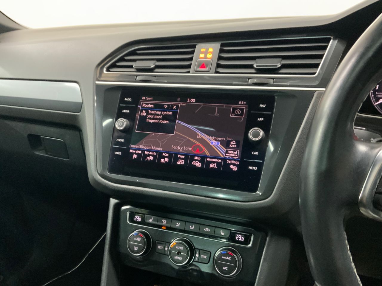 2018 VOLKSWAGEN TIGUAN 2.0 TSI R-Line SUV 5dr Petrol DSG 4Motion Euro 6 (s/s) (180 ps) - vehicle photo 18 for sale on PureCar