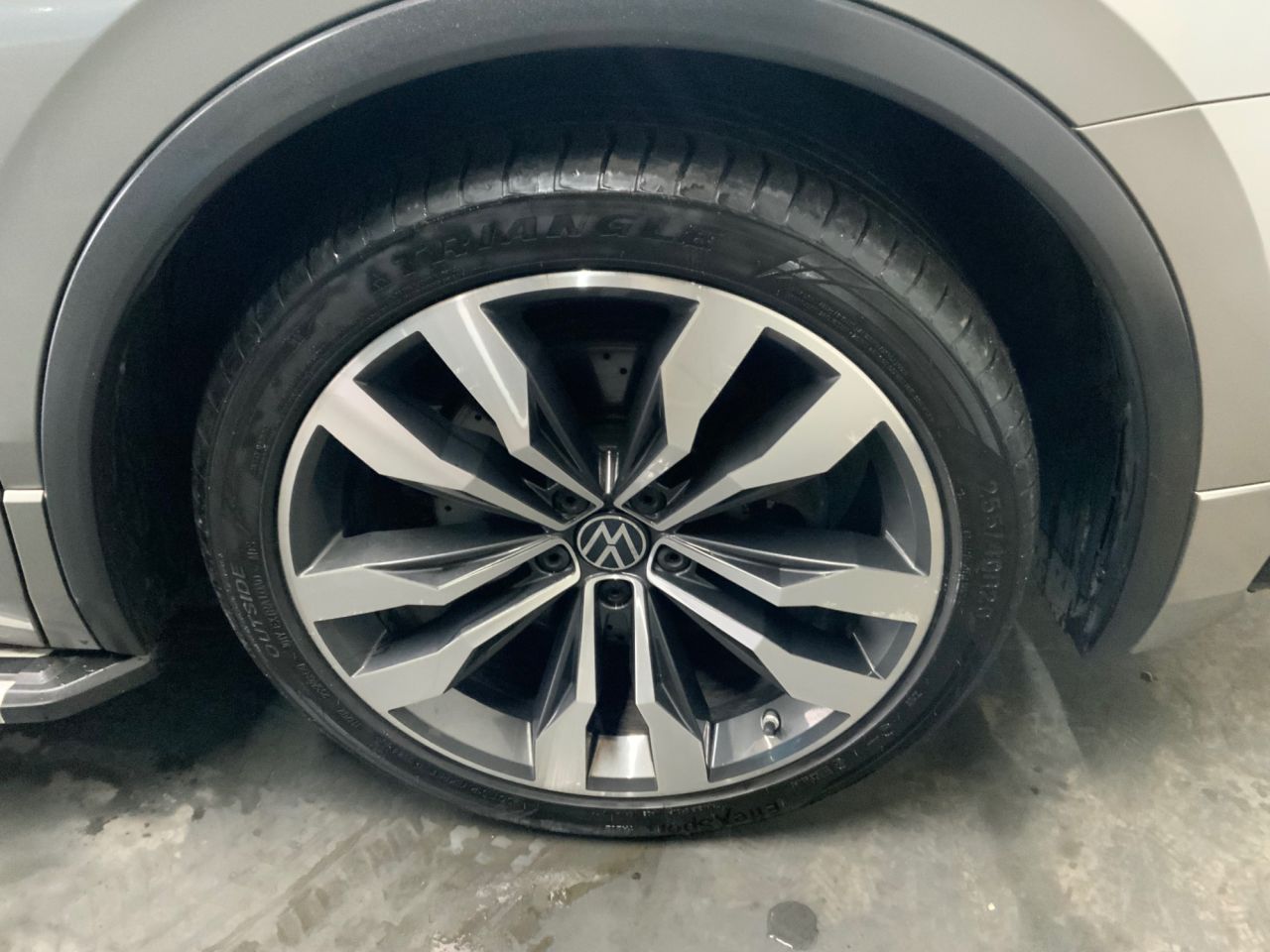 2018 VOLKSWAGEN TIGUAN 2.0 TSI R-Line SUV 5dr Petrol DSG 4Motion Euro 6 (s/s) (180 ps) - vehicle photo 25 for sale on PureCar