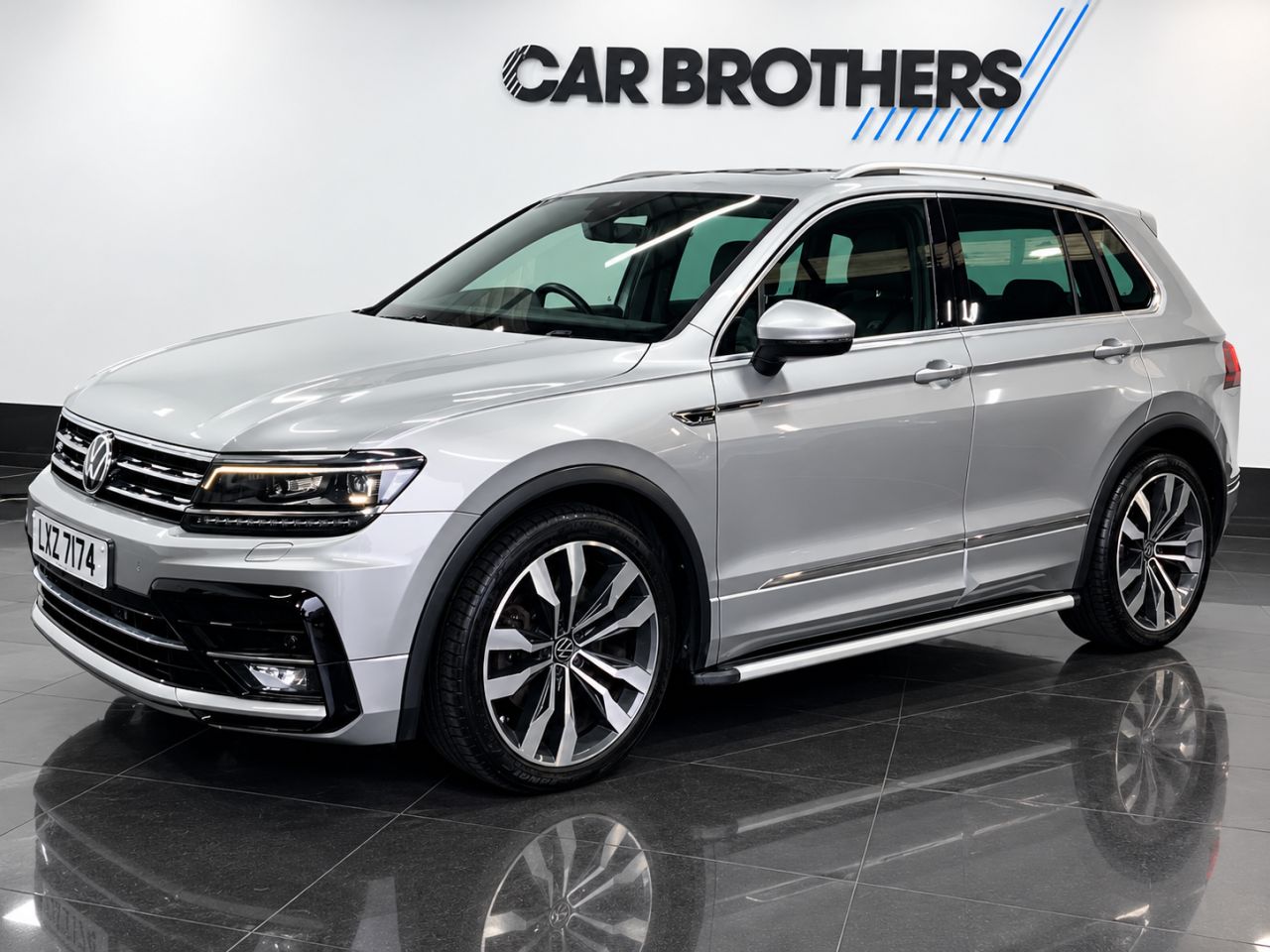 2018 VOLKSWAGEN TIGUAN 2.0 TSI R-Line SUV 5dr Petrol DSG 4Motion Euro 6 (s/s) (180 ps) - vehicle photo 3 for sale on PureCar