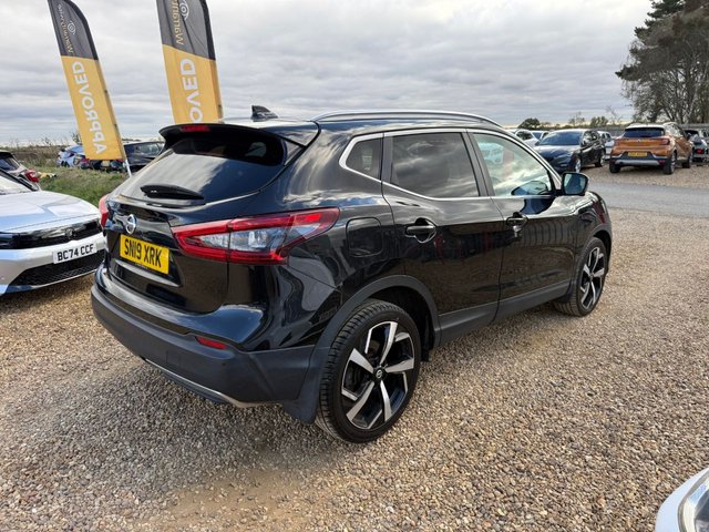 2019 Nissan Qashqai — image 3