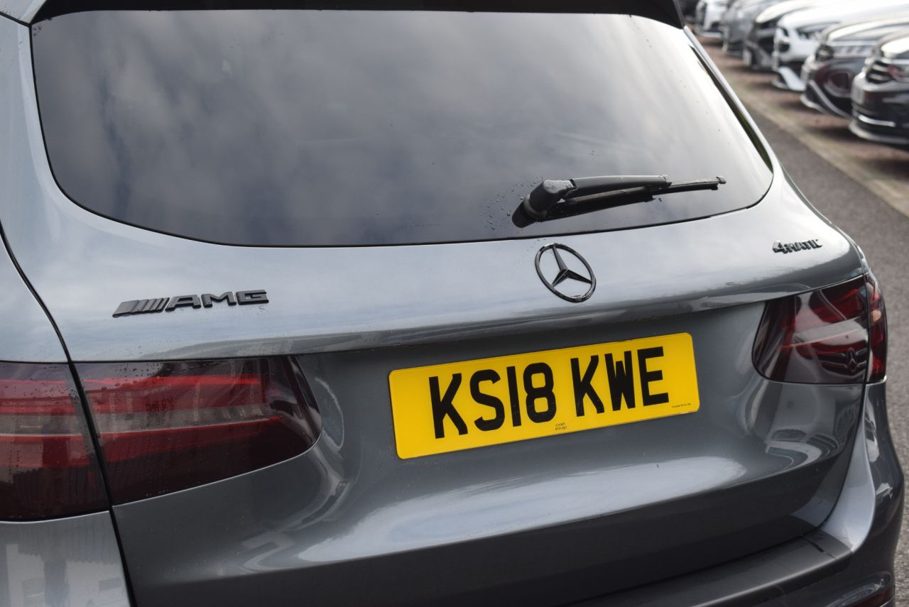 2018 MERCEDES GLC 2.1 GLC220d AMG Line (Premium) SUV 5dr Diesel G-Tronic 4MATIC Euro 6 (s/s) - vehicle photo 14 for sale on PureCar