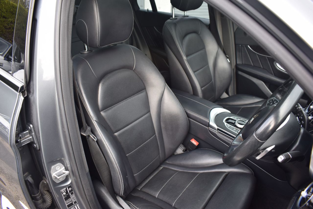 2018 MERCEDES GLC 2.1 GLC220d AMG Line (Premium) SUV 5dr Diesel G-Tronic 4MATIC Euro 6 (s/s) - vehicle photo 16 for sale on PureCar