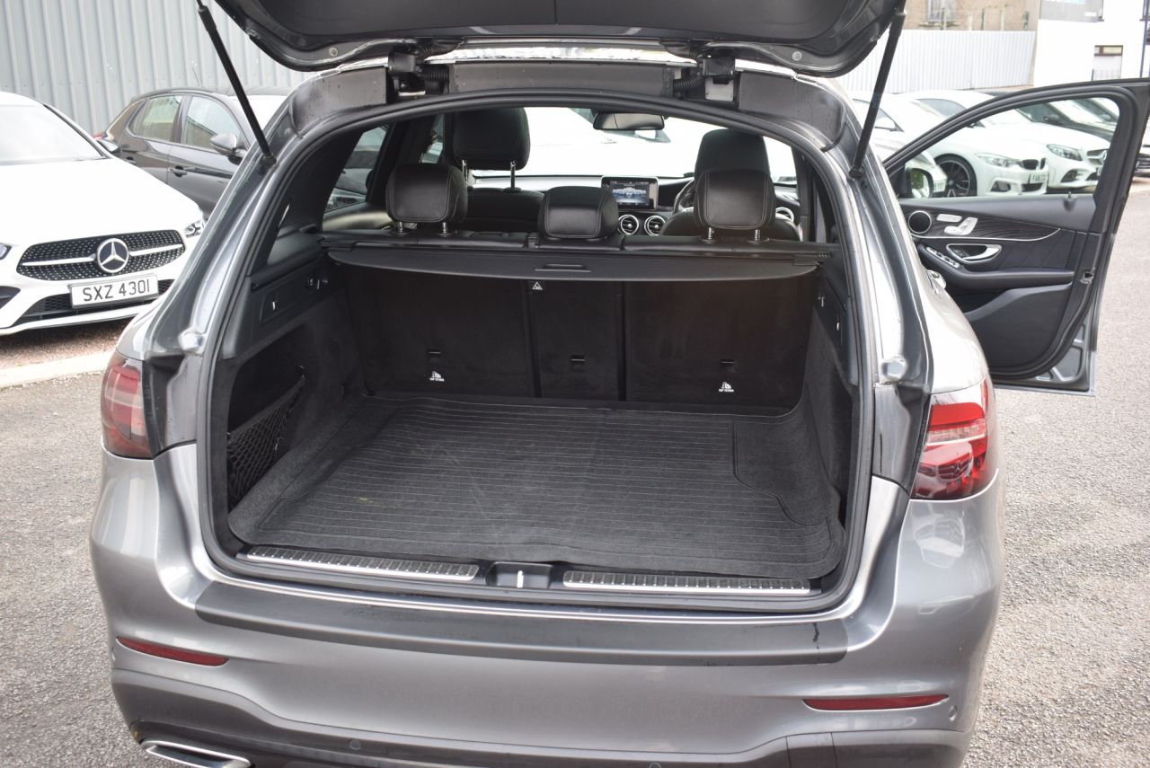 2018 MERCEDES GLC 2.1 GLC220d AMG Line (Premium) SUV 5dr Diesel G-Tronic 4MATIC Euro 6 (s/s) - vehicle photo 18 for sale on PureCar