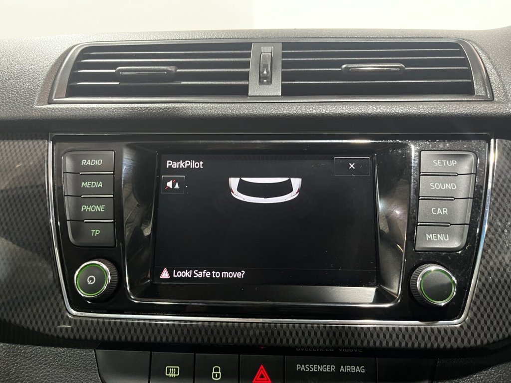 2016 Skoda Fabia — image 10