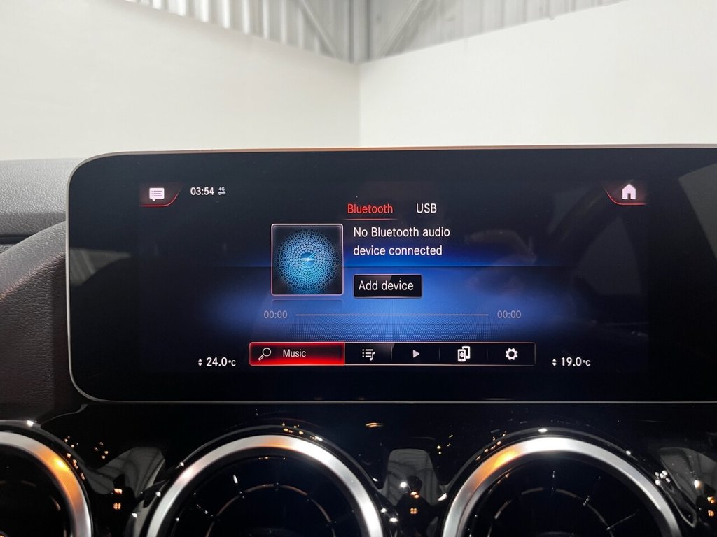 2020 Mercedes-Benz B-Class — image 9