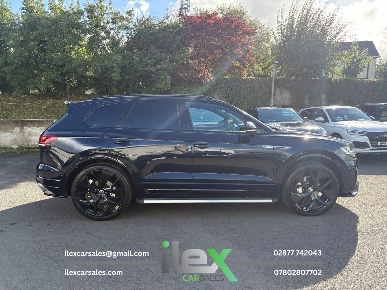 2021 VOLKSWAGEN TOUAREG 3.0 TDI V6 R-Line Tech SUV 5dr Diesel Tiptronic 4Motion Euro 6 (s/s) (286 p - vehicle photo 4 for sale on PureCar