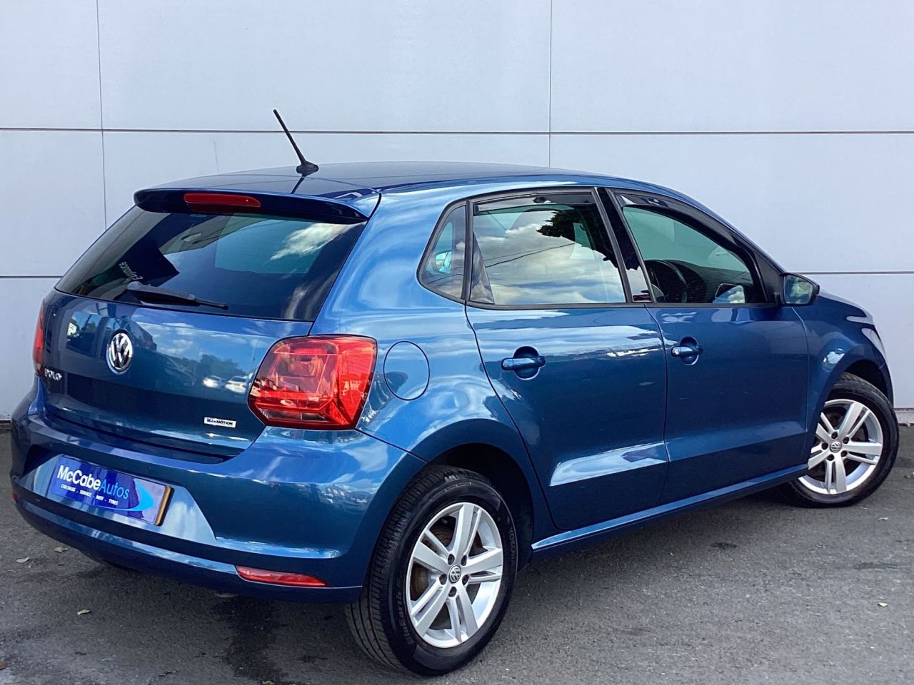 2017 VOLKSWAGEN POLO 1.0 Match Edition Hatchback 5dr Petrol Manual Euro 6 (s/s) (60 ps) Only 37, - vehicle photo 5 for sale on PureCar