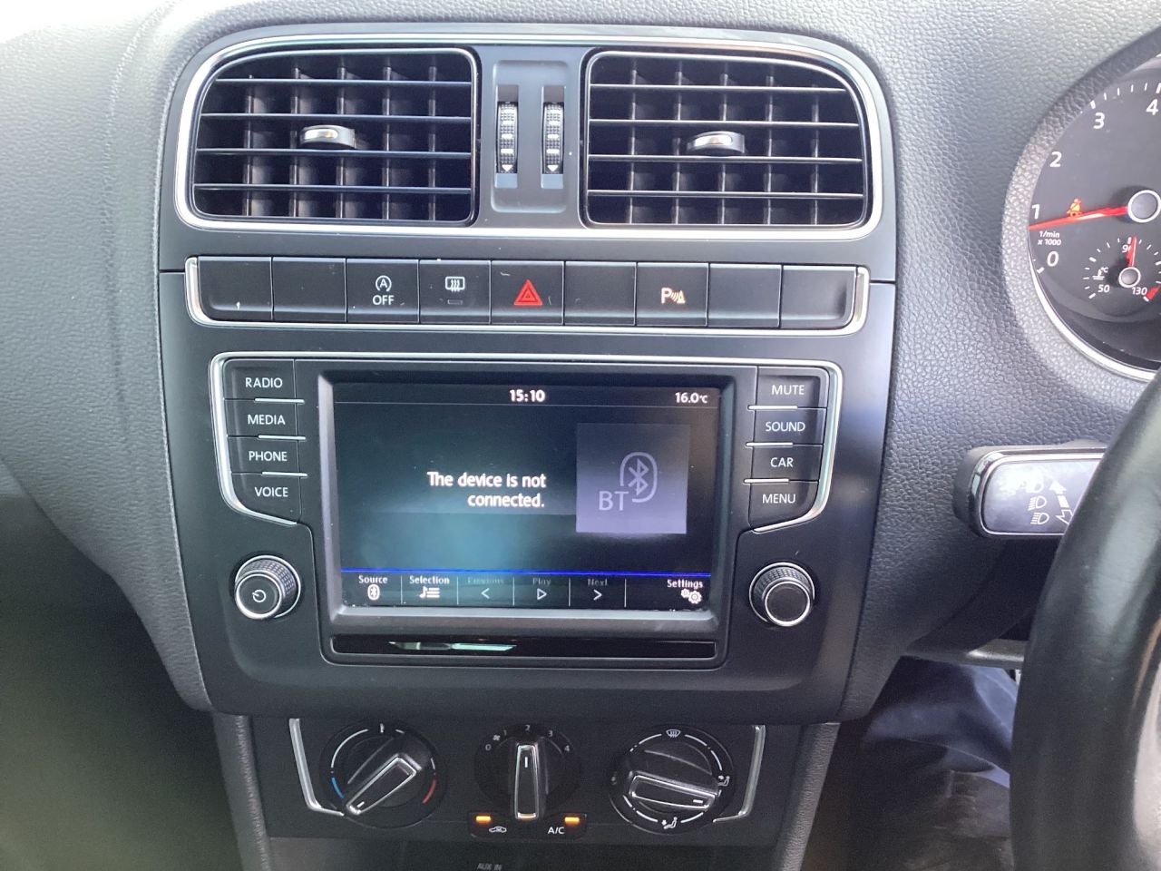 2017 VOLKSWAGEN POLO 1.0 Match Edition Hatchback 5dr Petrol Manual Euro 6 (s/s) (60 ps) Only 37, - vehicle photo 14 for sale on PureCar