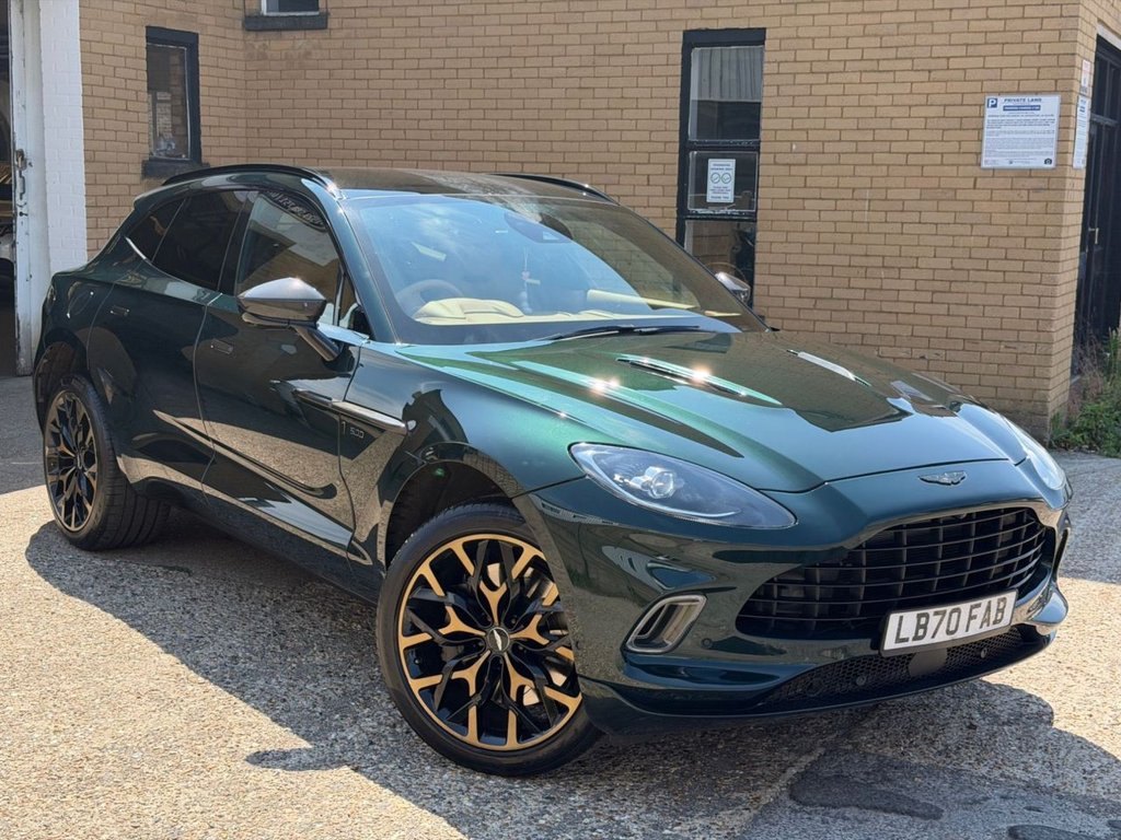 Aston Martin Dbx