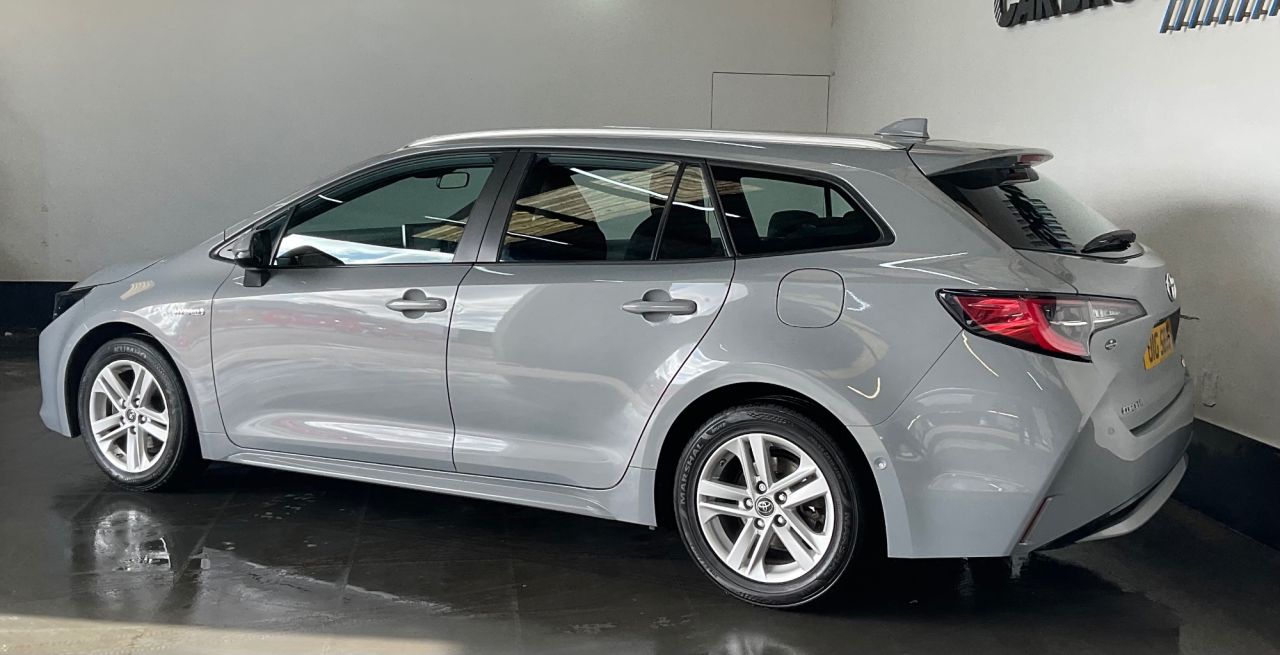 2019 TOYOTA COROLLA 1.8 VVT-h Icon Tech Touring Sports 5dr Petrol Hybrid CVT Euro 6 (s/s) (122 - vehicle photo 8 for sale on PureCar