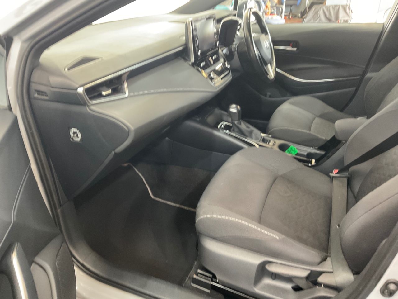 2019 TOYOTA COROLLA 1.8 VVT-h Icon Tech Touring Sports 5dr Petrol Hybrid CVT Euro 6 (s/s) (122 - vehicle photo 12 for sale on PureCar
