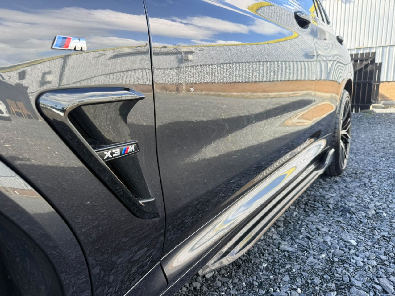 2018 BMW X3 **FSH - MSport Styling - iDrive entertainment** Fitted with upgraded 21" alloy wheels and tyres - optional extra £950 ALL VEHICLES ARE GIVEN A HEALTH CHECK & FULLY SERVICED ALL VEHICLES COME WITH A THREE-MONTH WARRANTY VIA MOMENTUM WARRANTIES (OPTION TO EXTEND) FINANCE AVAILABLE WITH CLOSE BROTHERS & MOTION FINANCE. CHECK OUT OUR GOOGLE REVIEWS TO SEE WHAT OUR CUSTOMERS HAVE TO SAY ABOUT US! PLEASE CALL OUR FRIENDLY SALES TEAM TO DISCUSS THIS VEHICLE 3 MONTHS WARRANTY (OPTION TO EXTEND) - vehicle photo 11 for sale on PureCar