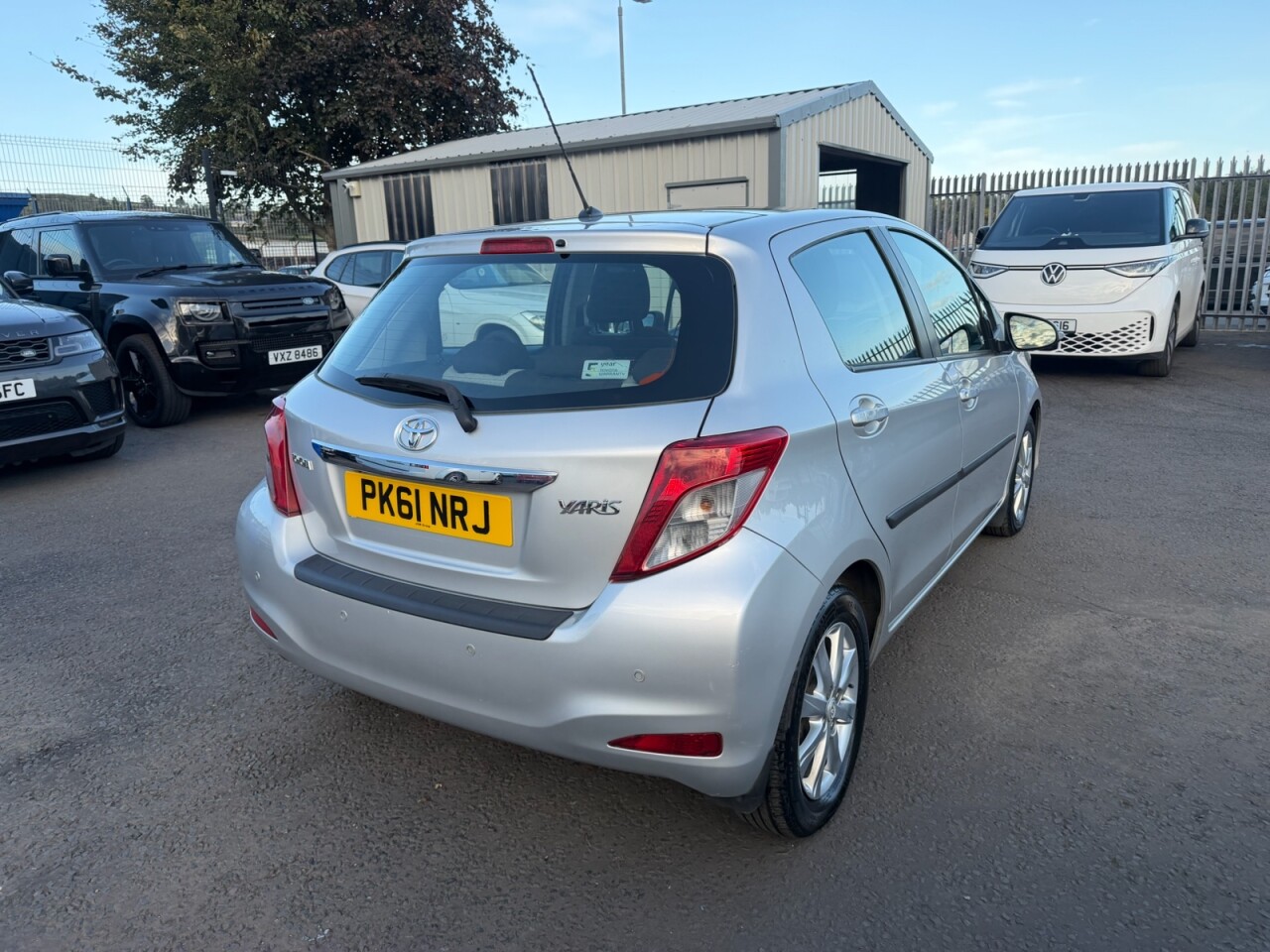 2011 TOYOTA YARIS 1.33 Dual VVT-i T Spirit Hatchback 5dr Petrol Multidrive S Euro 5 (101 ps) - vehicle photo 12 for sale on PureCar