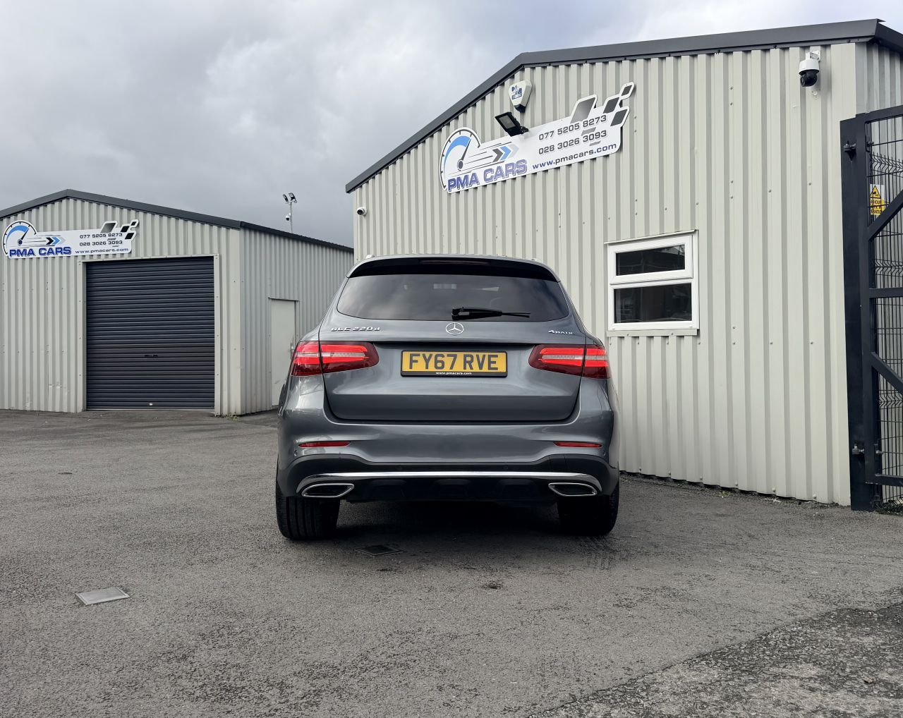 2017 MERCEDES GLC 2.1 GLC220d AMG Line (Premium Plus) SUV 5dr Diesel G-Tronic 4MATIC Euro 6 ( - vehicle photo 5 for sale on PureCar