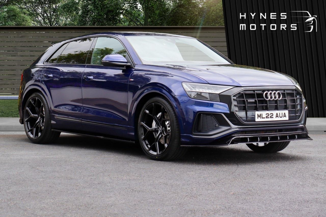 AUDI Q8 2023