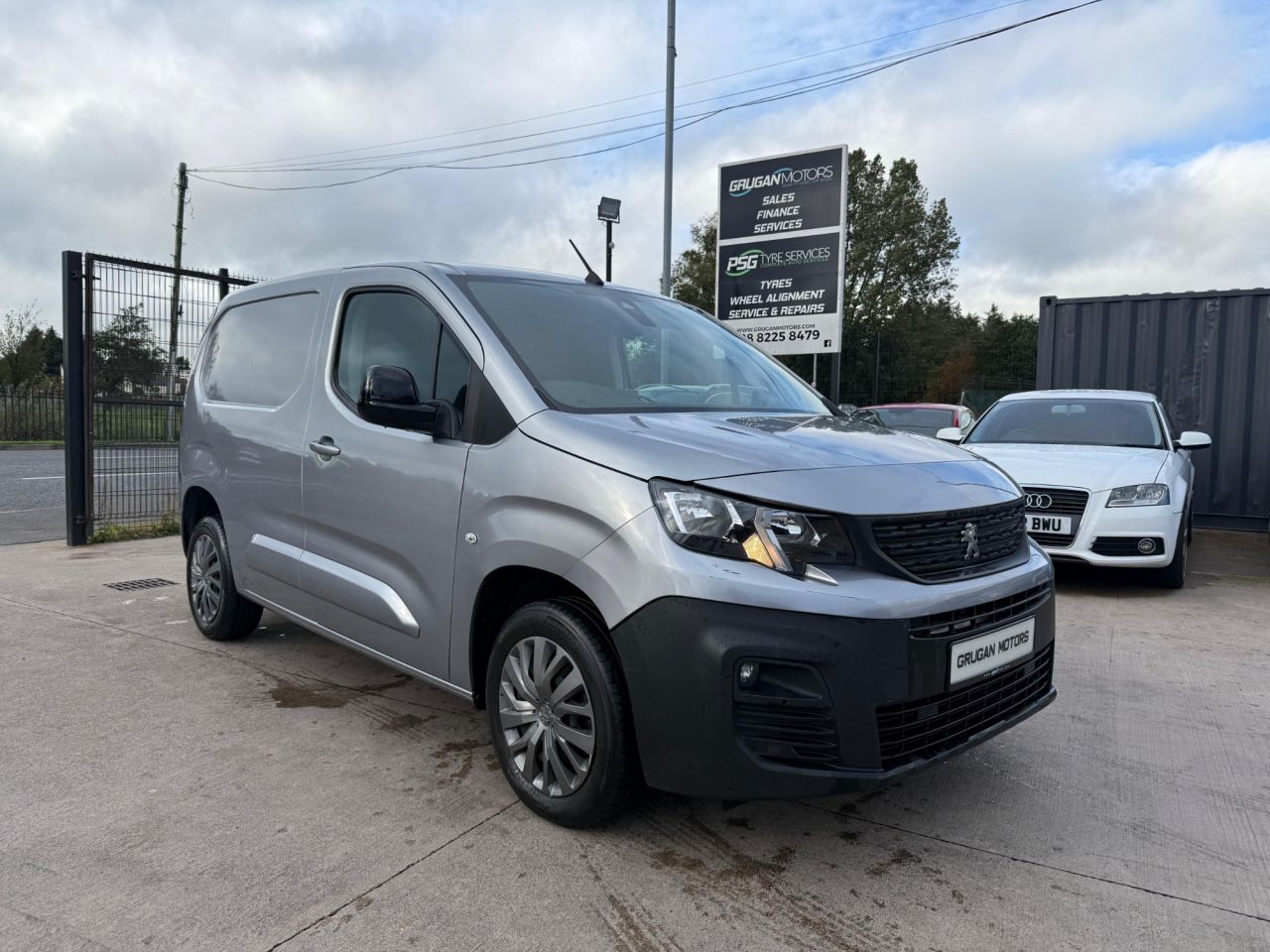 PEUGEOT PARTNER 2023
