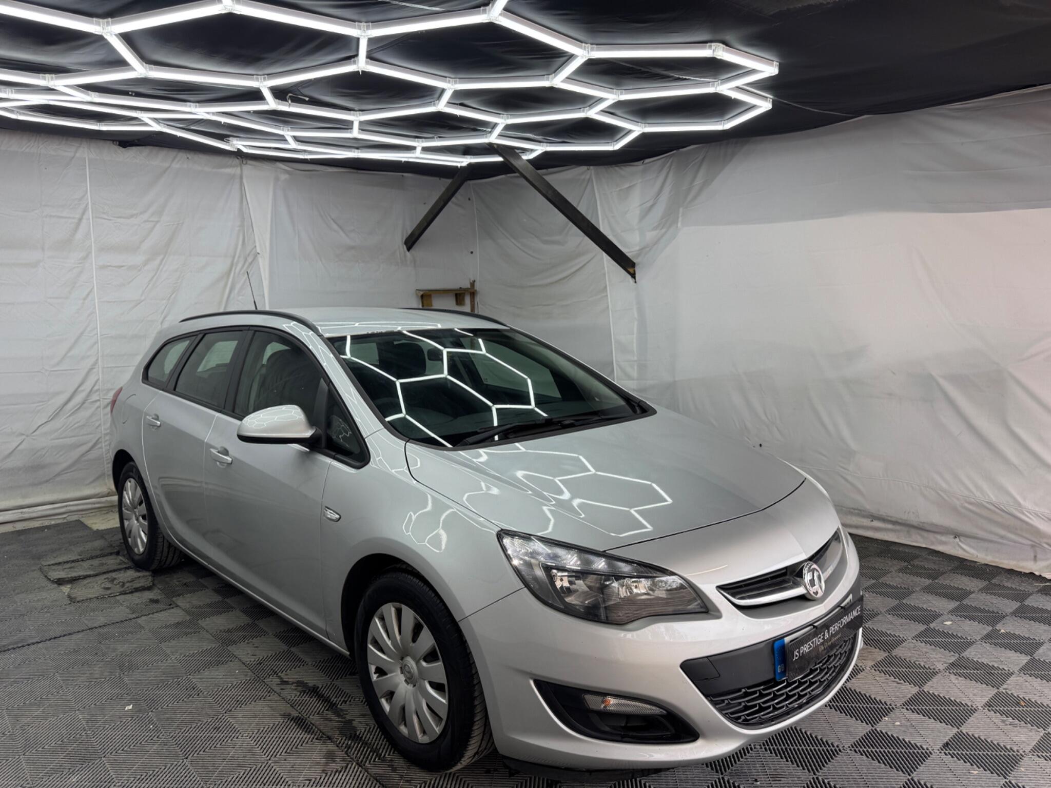 2013 Vauxhall Astra