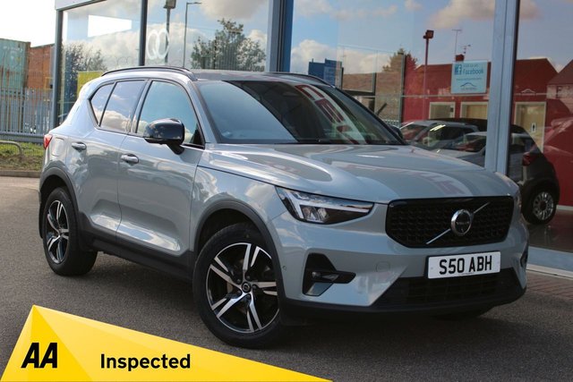 2023 Volvo XC40