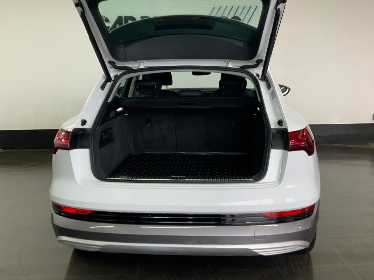 2020 AUDI E-TRON 50 Technik SUV 5dr Electric Auto quattro 71.2kWh (313 ps) - vehicle photo 10 for sale on PureCar