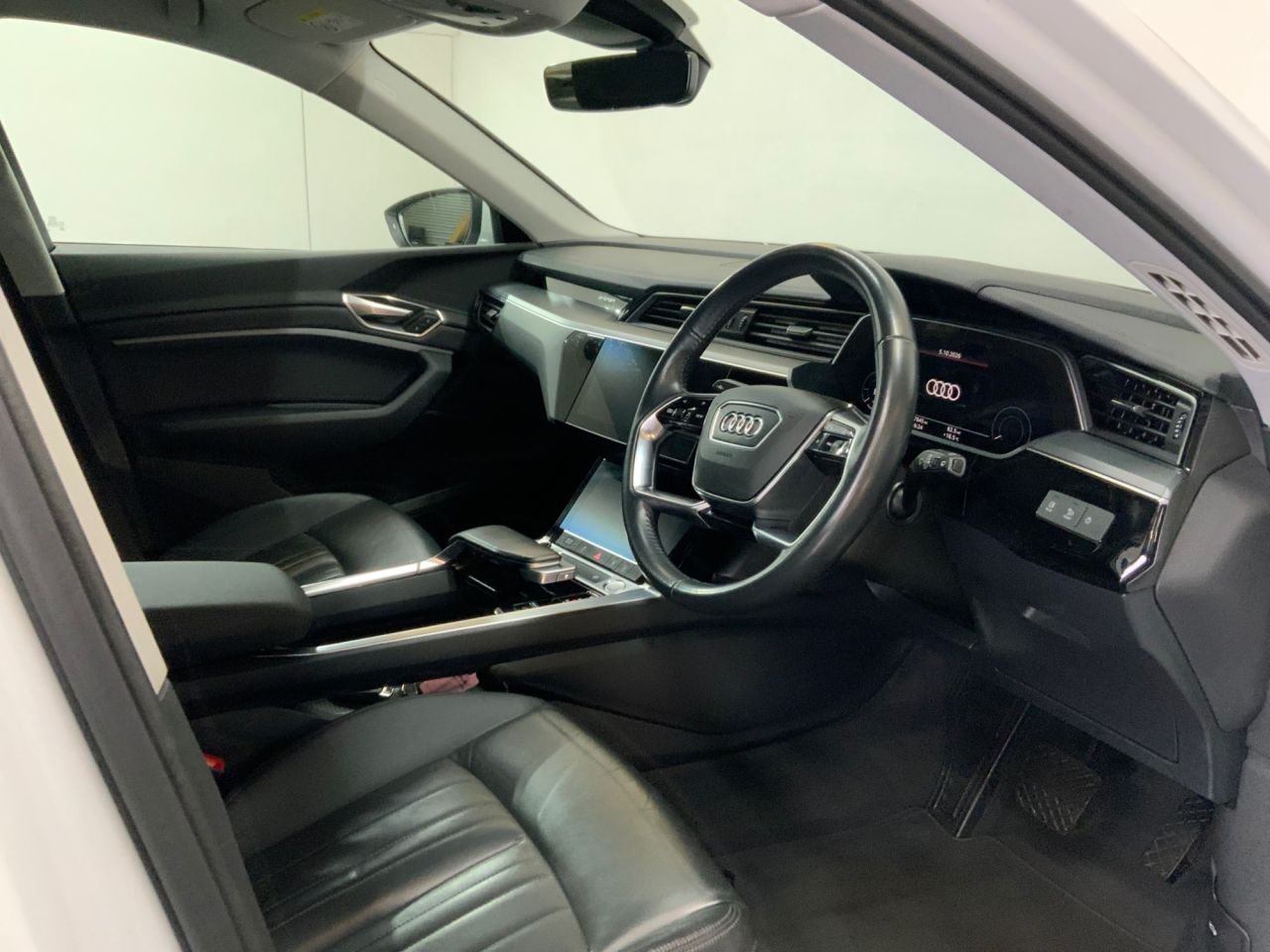 2020 AUDI E-TRON 50 Technik SUV 5dr Electric Auto quattro 71.2kWh (313 ps) - vehicle photo 14 for sale on PureCar