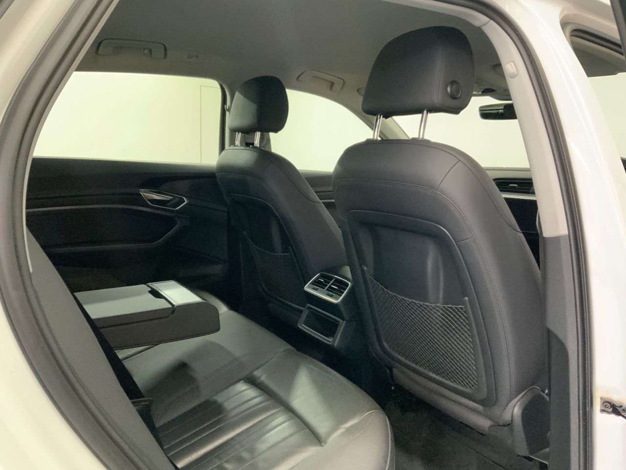 2020 AUDI E-TRON 50 Technik SUV 5dr Electric Auto quattro 71.2kWh (313 ps) - vehicle photo 19 for sale on PureCar