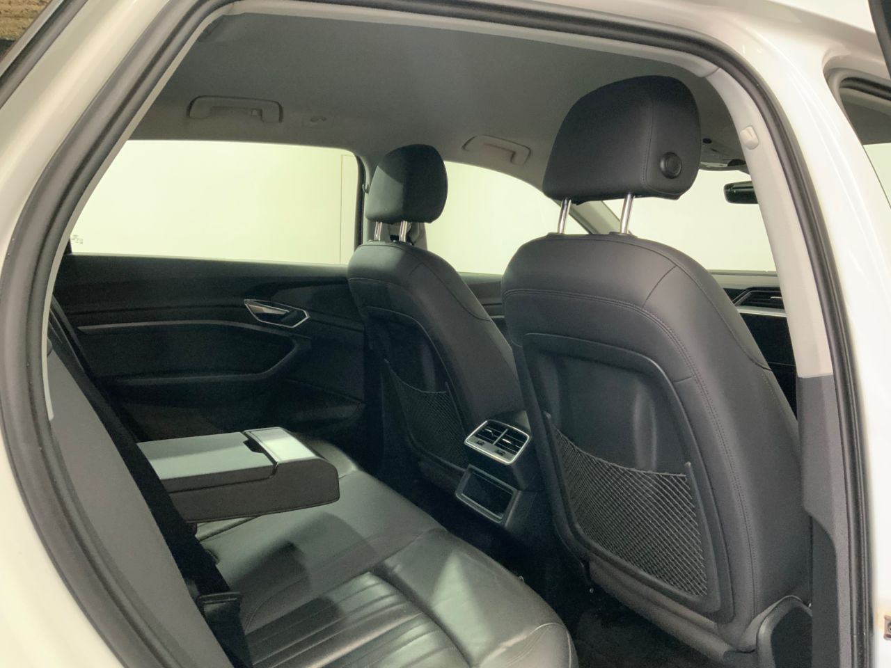 2020 AUDI E-TRON 50 Technik SUV 5dr Electric Auto quattro 71.2kWh (313 ps) - vehicle photo 21 for sale on PureCar