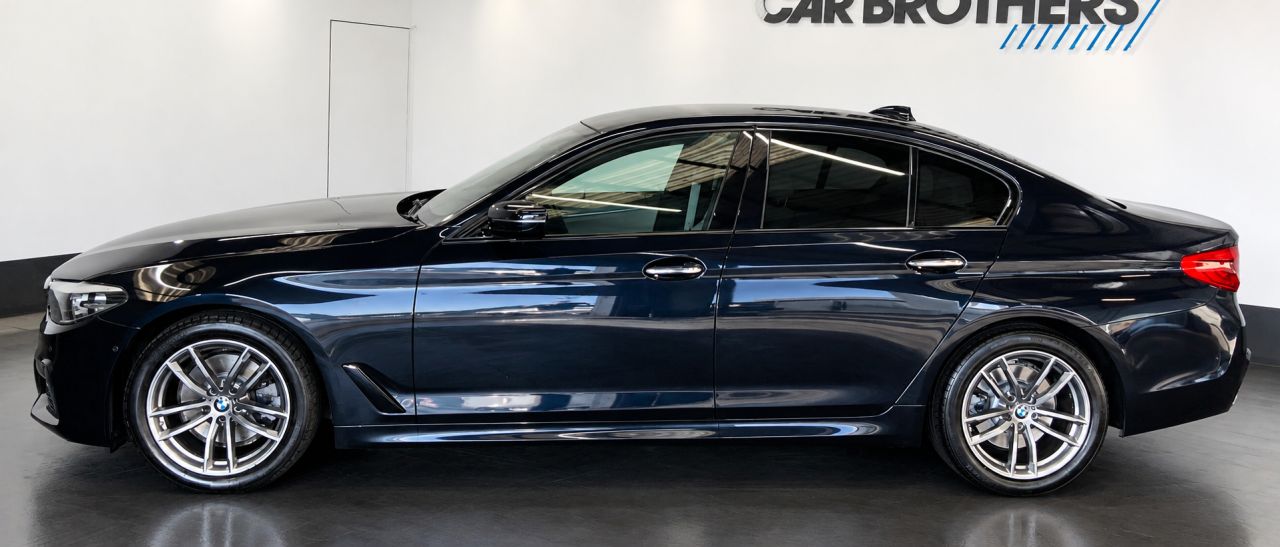 2018 BMW 5 SERIES 2.0 520d M Sport Saloon 4dr Diesel Auto Euro 6 (s/s) (190 ps) - vehicle photo 6 for sale on PureCar
