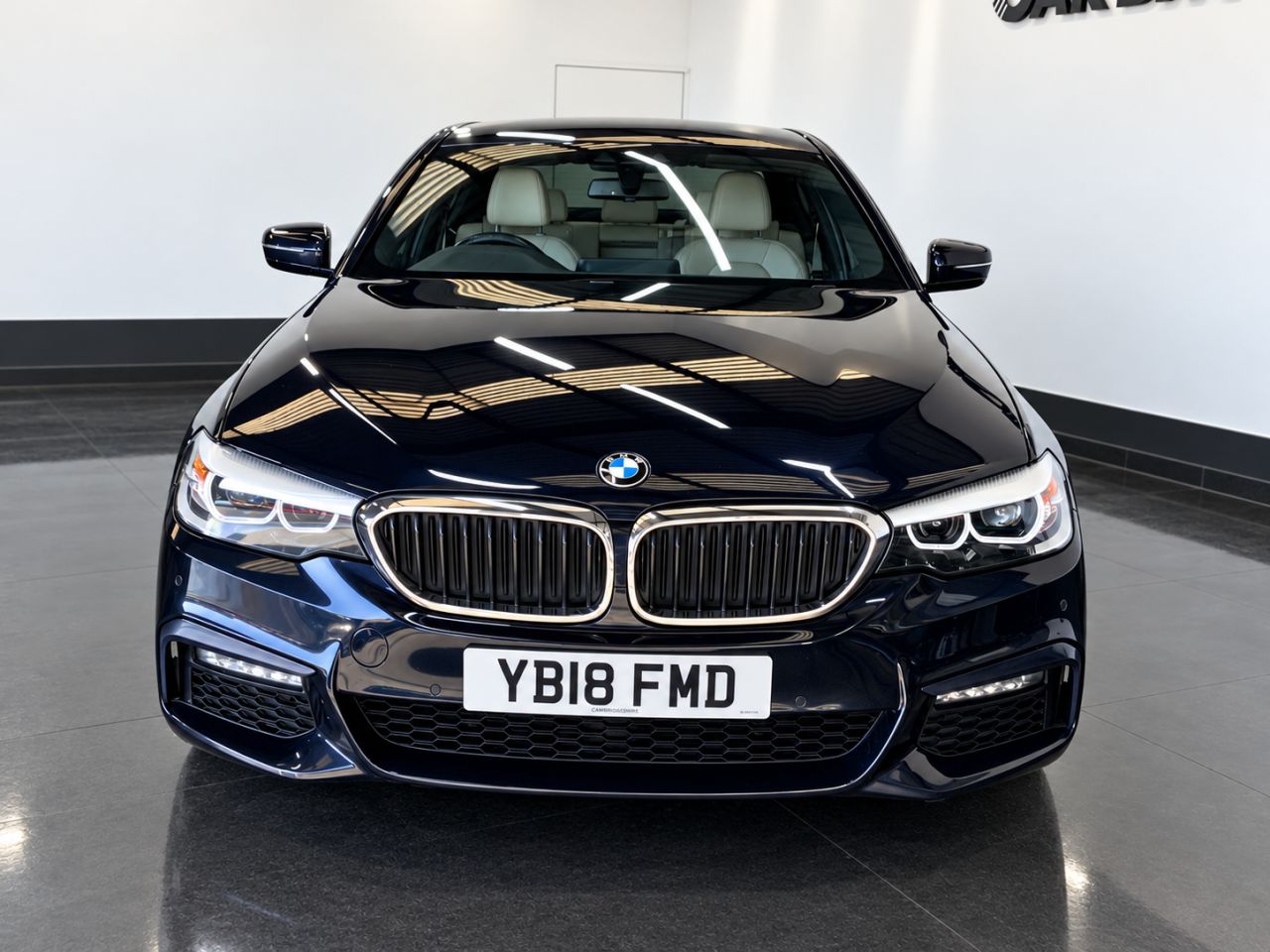 2018 BMW 5 SERIES 2.0 520d M Sport Saloon 4dr Diesel Auto Euro 6 (s/s) (190 ps) - vehicle photo 7 for sale on PureCar