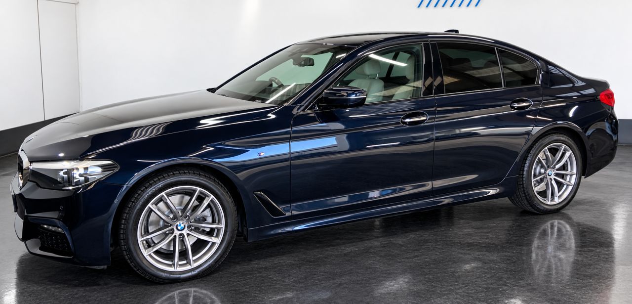 2018 BMW 5 SERIES 2.0 520d M Sport Saloon 4dr Diesel Auto Euro 6 (s/s) (190 ps) - vehicle photo 8 for sale on PureCar