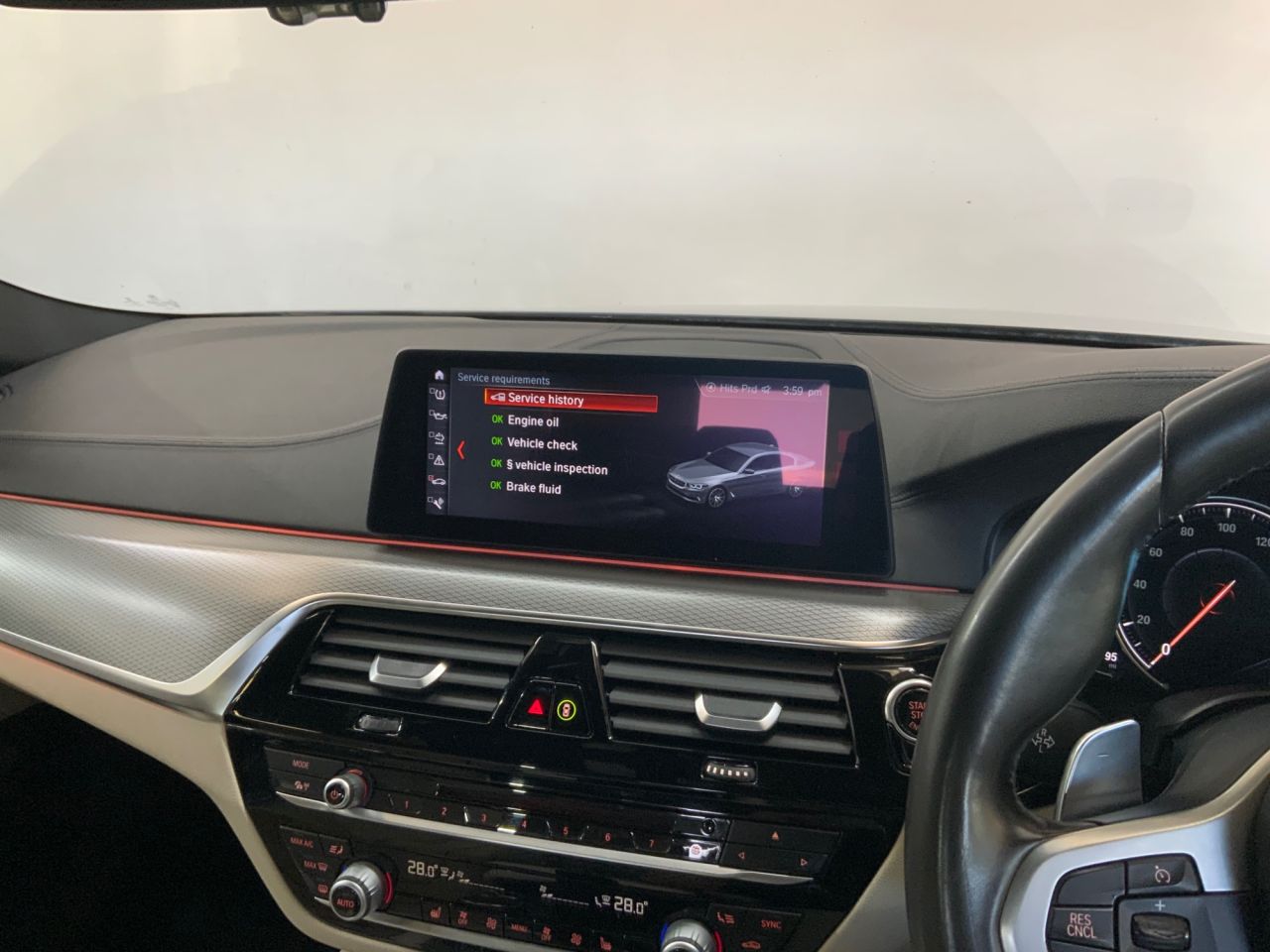 2018 BMW 5 SERIES 2.0 520d M Sport Saloon 4dr Diesel Auto Euro 6 (s/s) (190 ps) - vehicle photo 29 for sale on PureCar