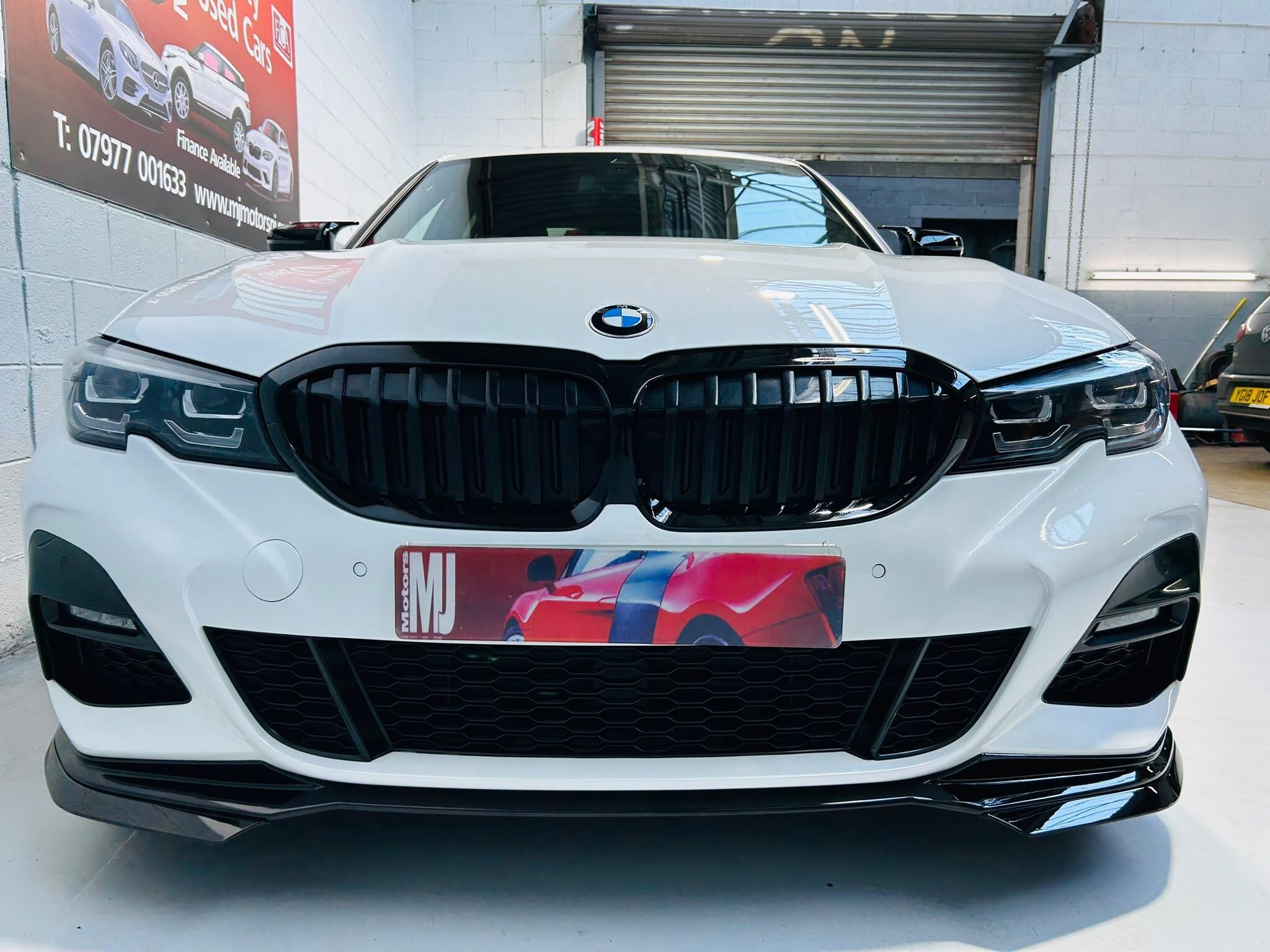 2021 BMW 3 SERIES 3.0 330d MHT M Sport Auto xDrive Euro 6 (s/s) 4dr - vehicle photo 10 for sale on PureCar