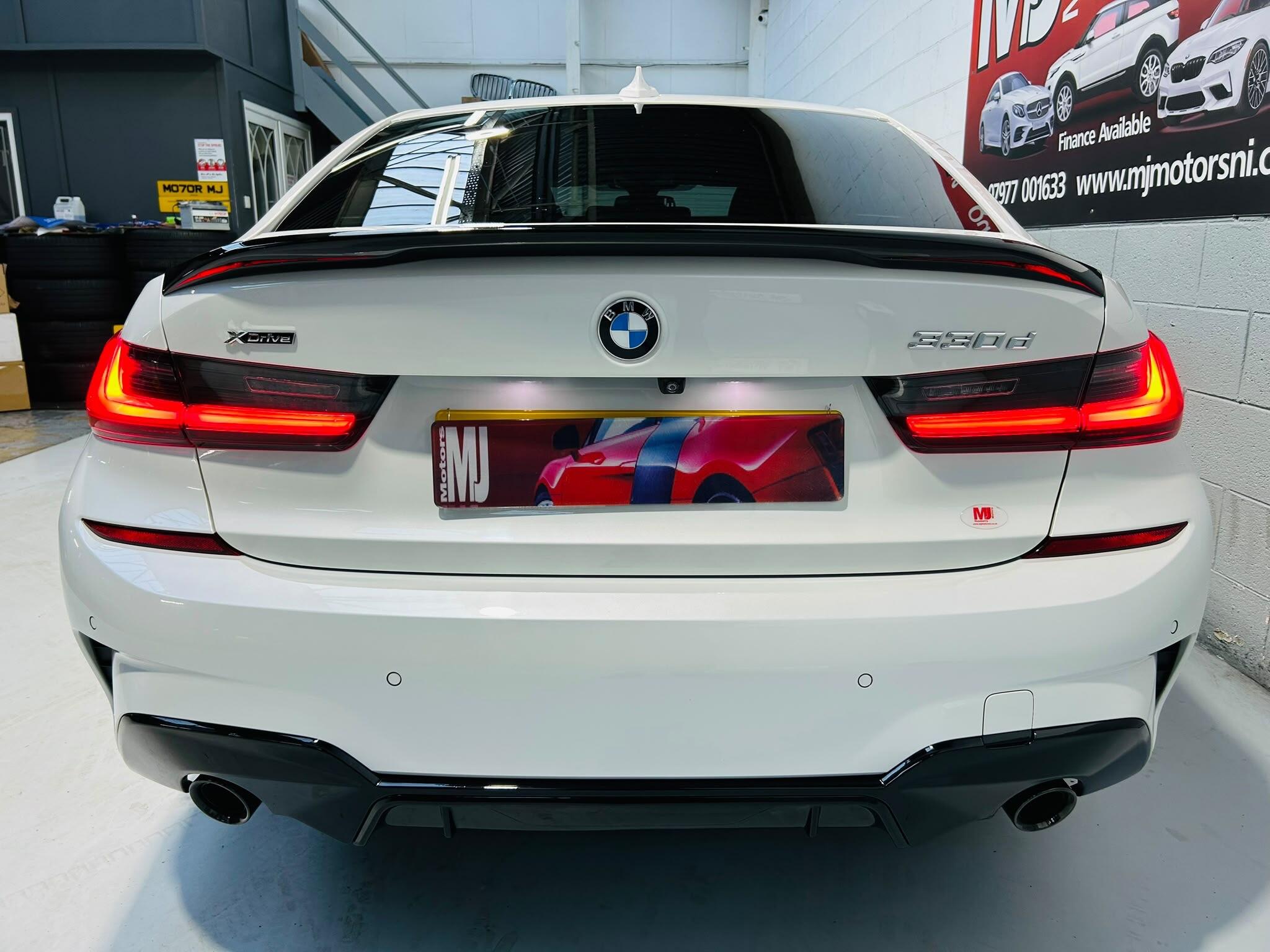 2021 BMW 3 SERIES 3.0 330d MHT M Sport Auto xDrive Euro 6 (s/s) 4dr - vehicle photo 18 for sale on PureCar