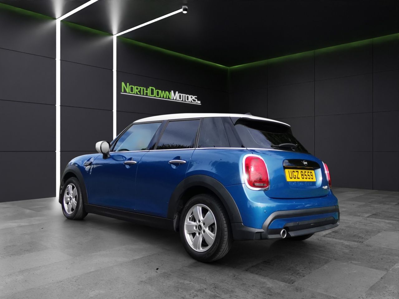 2021 MINI HATCH 1.5 Cooper Classic Hatchback 5dr Petrol Manual Euro 6 (s/s) (136 ps) - vehicle photo 4 for sale on PureCar