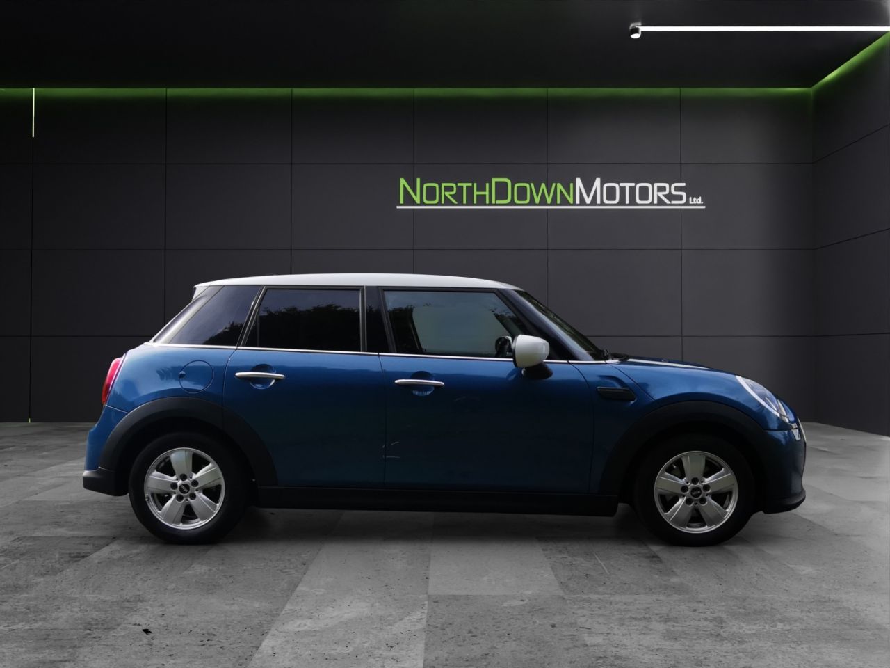 2021 MINI HATCH 1.5 Cooper Classic Hatchback 5dr Petrol Manual Euro 6 (s/s) (136 ps) - vehicle photo 7 for sale on PureCar