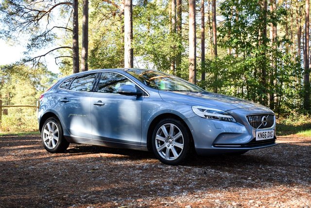 2016 Volvo V40
