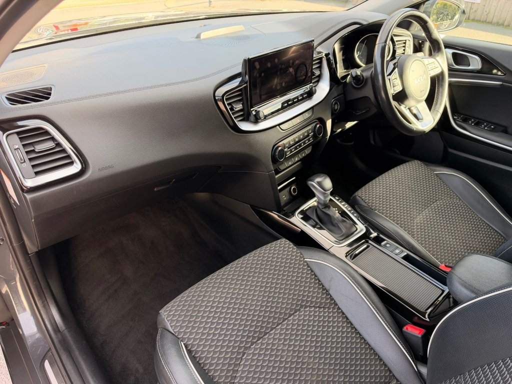 2023 Kia XCeed — image 27