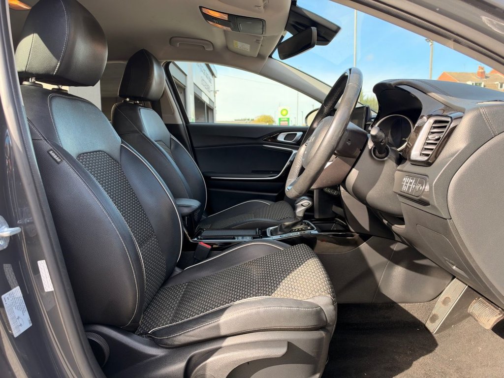 2023 Kia XCeed — image 30