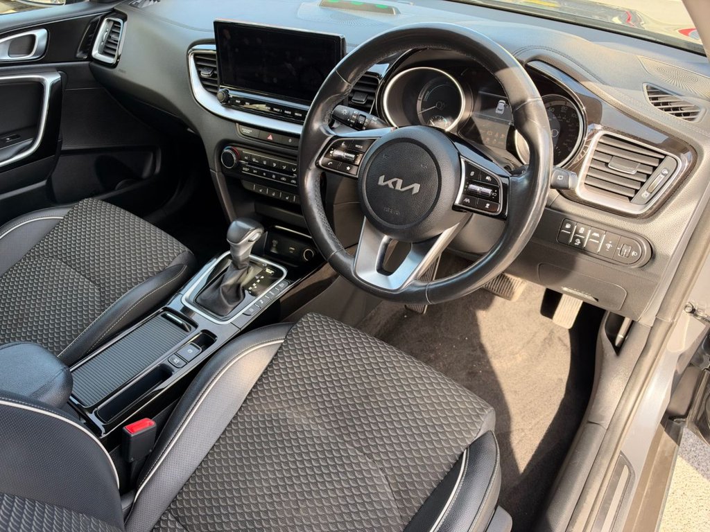 2023 Kia XCeed — image 31