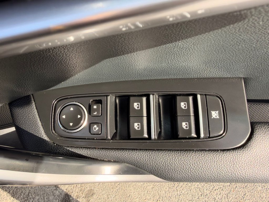 2023 Kia XCeed — image 32