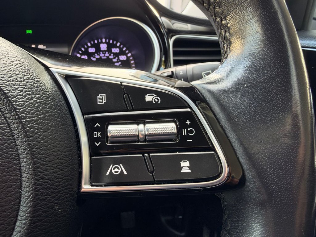 2023 Kia XCeed — image 35
