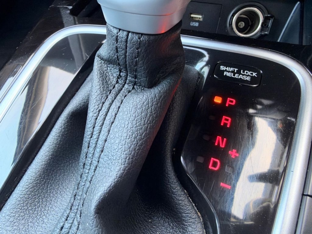 2023 Kia XCeed — image 41