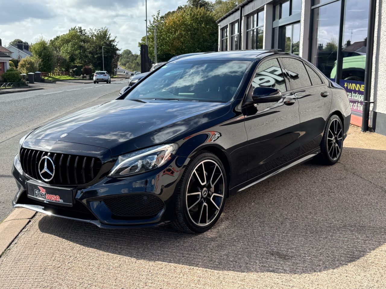 2016 MERCEDES C CLASS 2.1 C220d AMG Line (Premium) Saloon 4dr Diesel 7G-Tronic+ Euro 6 (s/s) (170 - vehicle photo 3 for sale on PureCar