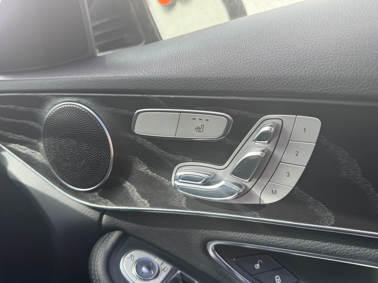 2016 MERCEDES C CLASS 2.1 C220d AMG Line (Premium) Saloon 4dr Diesel 7G-Tronic+ Euro 6 (s/s) (170 - vehicle photo 12 for sale on PureCar