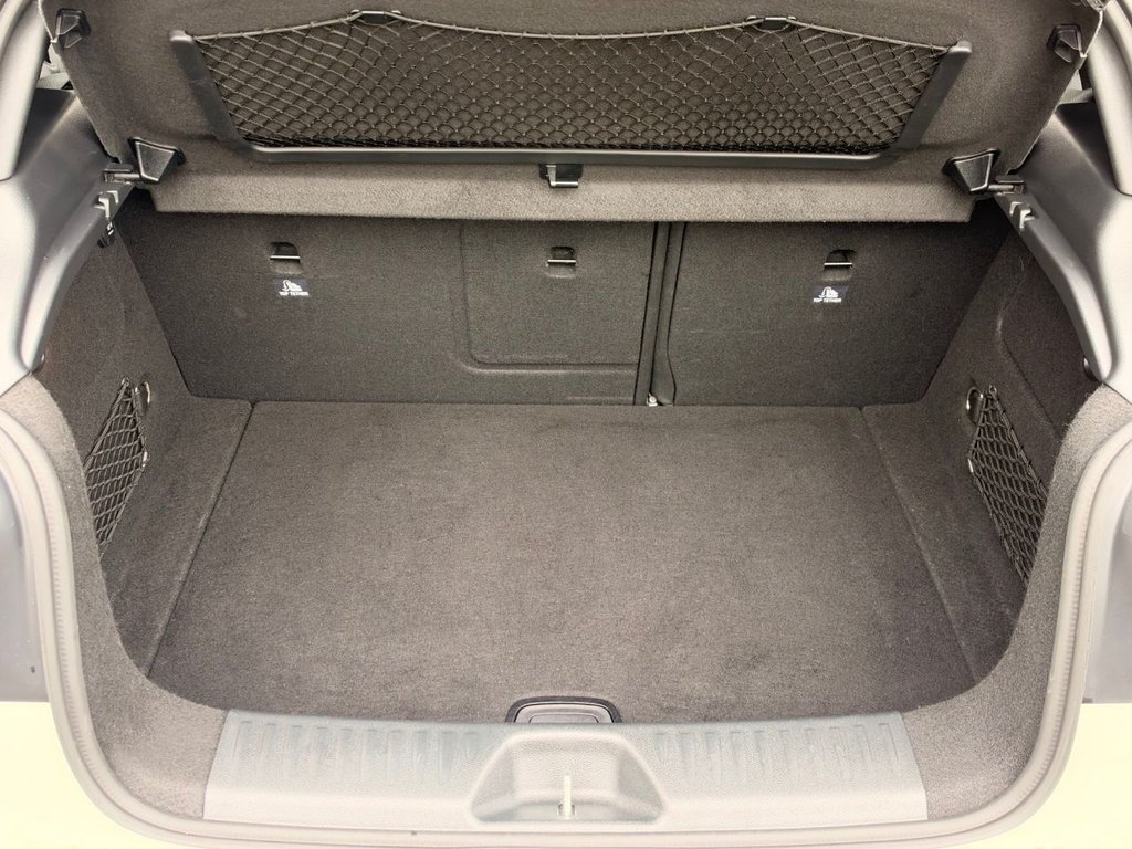 2015 Mercedes-Benz A-Class — image 18