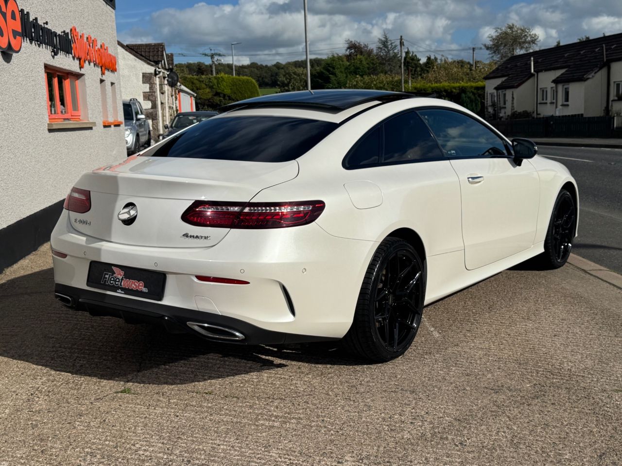 2020 MERCEDES E CLASS 2.9 E400d AMG Line (Premium Plus) Coupe 2dr Diesel G-Tronic+ 4MATIC Euro 6 - vehicle photo 4 for sale on PureCar