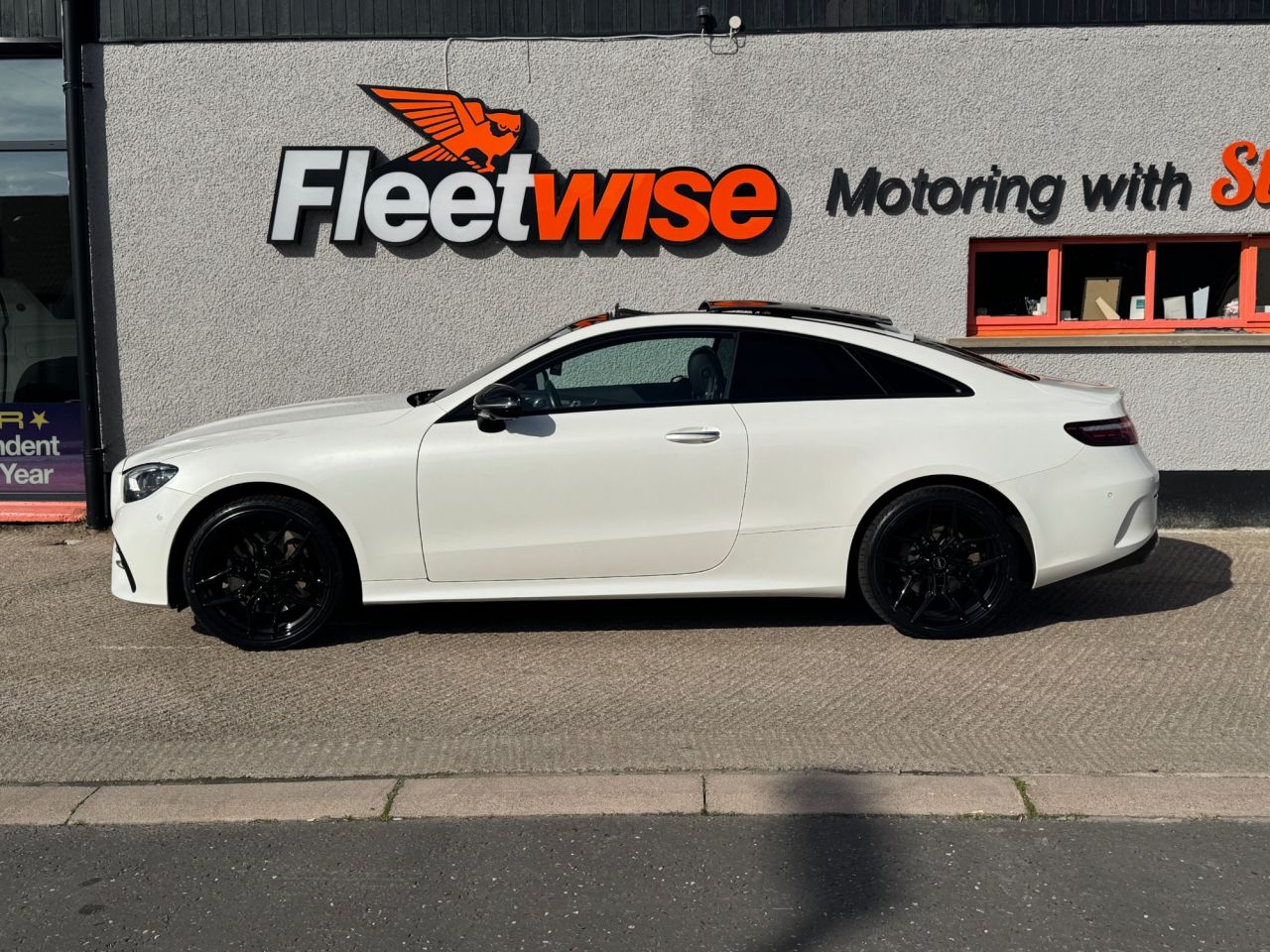 2020 MERCEDES E CLASS 2.9 E400d AMG Line (Premium Plus) Coupe 2dr Diesel G-Tronic+ 4MATIC Euro 6 - vehicle photo 8 for sale on PureCar