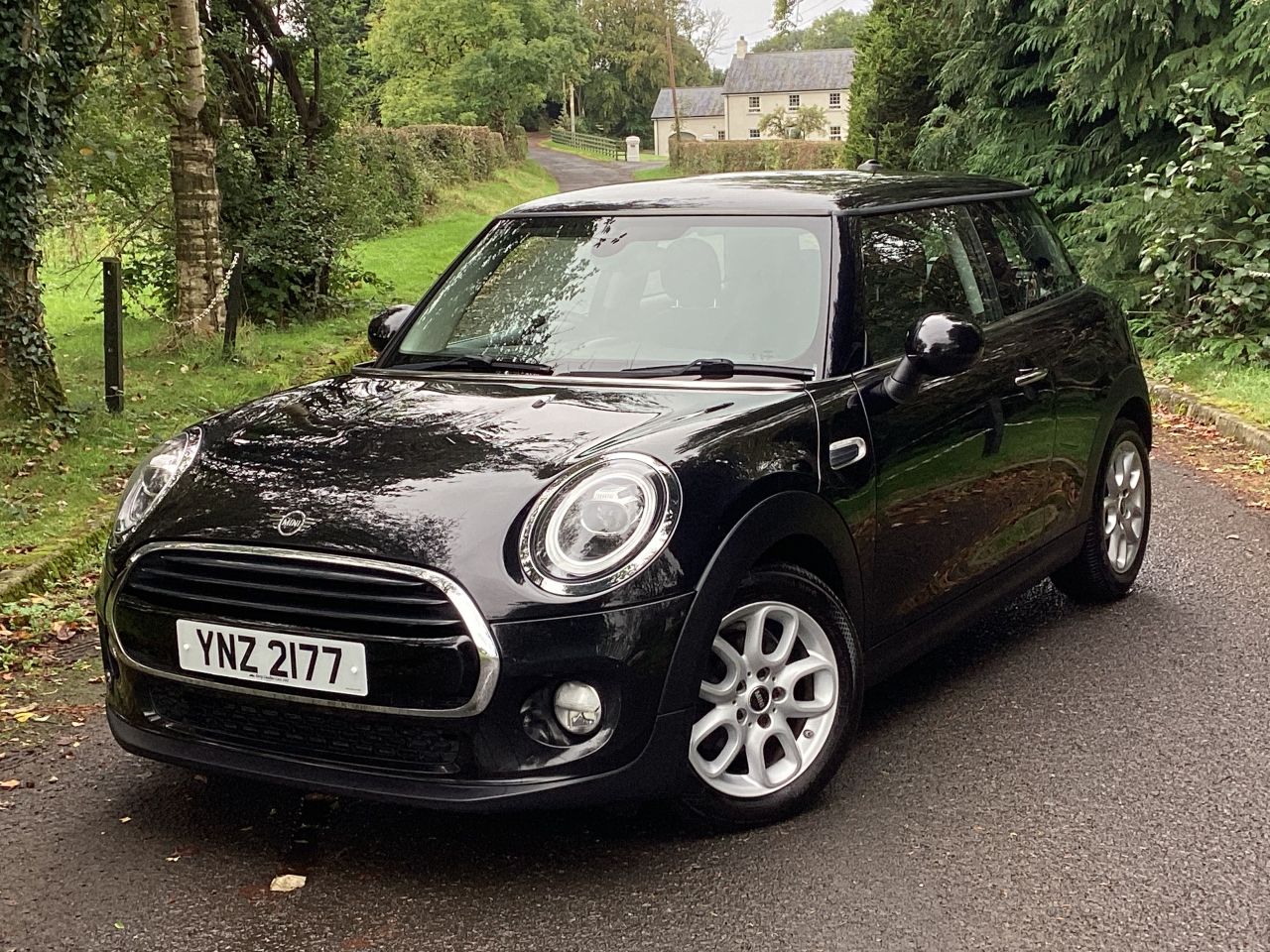 2018 MINI HATCH