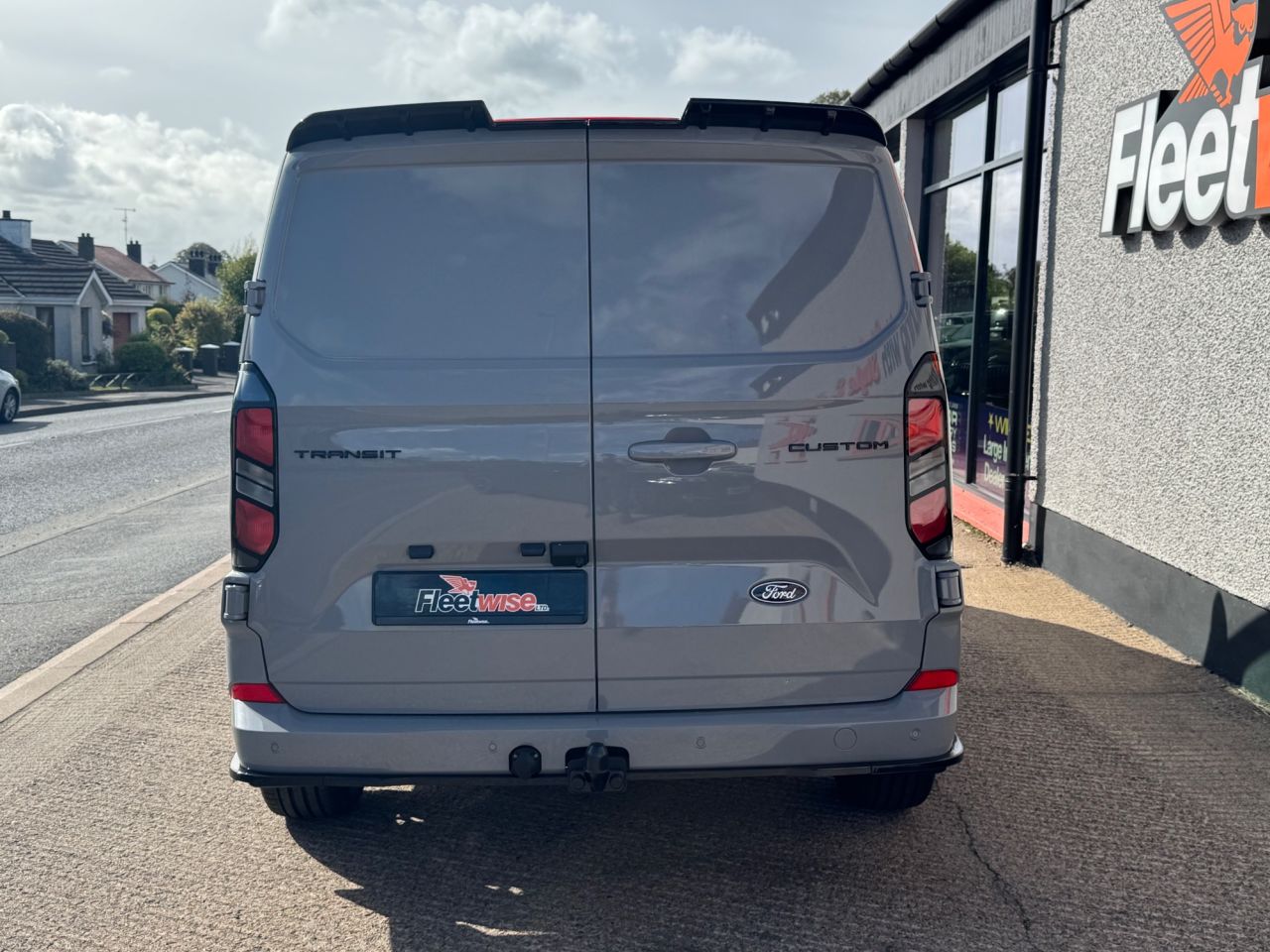 2026 FORD TRANSIT CUSTOM 2.0 320 EcoBlue Limited Crew Van Double Cab 5dr Diesel Auto L1 H1 Euro 6 (s - vehicle photo 5 for sale on PureCar