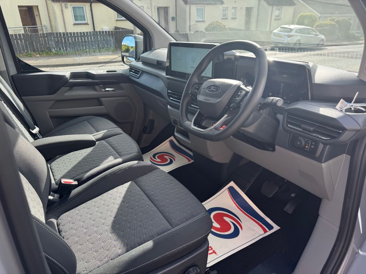 2026 FORD TRANSIT CUSTOM 2.0 320 EcoBlue Limited Crew Van Double Cab 5dr Diesel Auto L1 H1 Euro 6 (s - vehicle photo 12 for sale on PureCar
