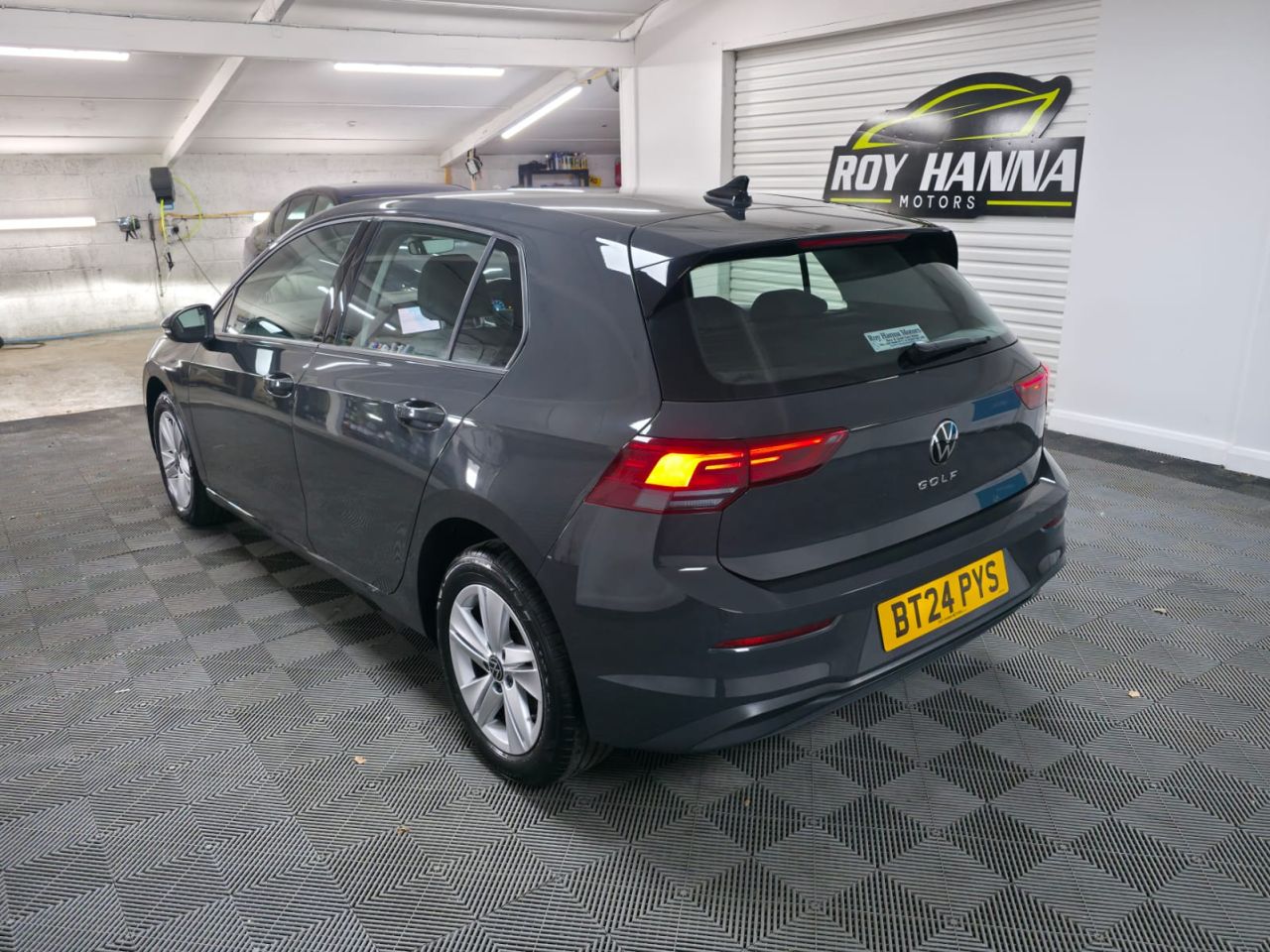 2024 VOLKSWAGEN GOLF 1.5 TSI Life Hatchback 5dr Petrol Manual Euro 6 (s/s) (130 ps) 1 Owner - Se - vehicle photo 4 for sale on PureCar